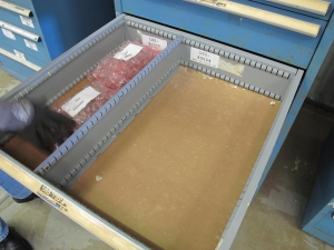 LISTA HEAVY DUTY 10-DRAWER PARTS CABINET W/ CONTENTS (W-44) LOADING & HANDLING FEE $25-